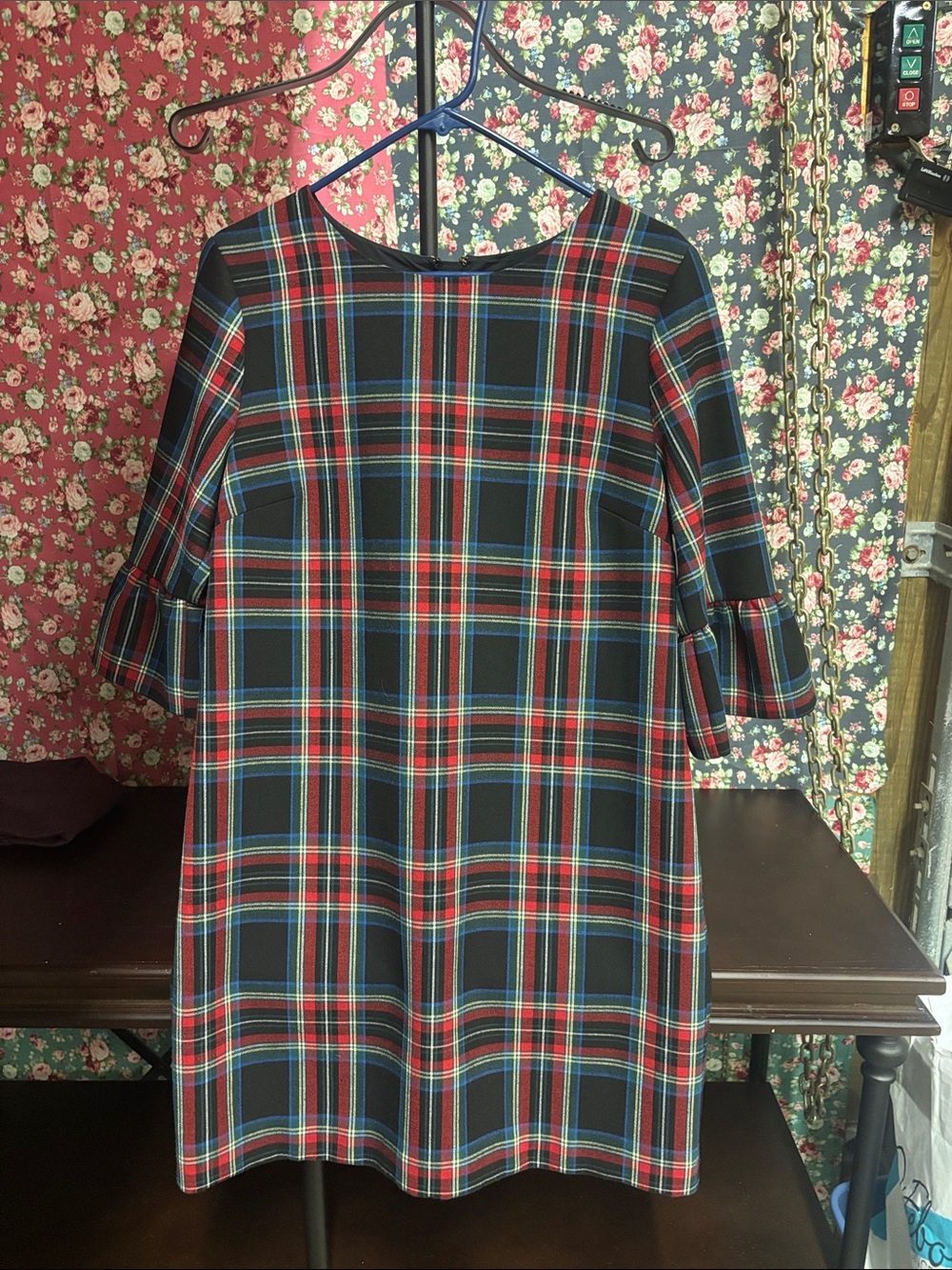 Girls Black Red Plaid Ruffle-Sleeve Dress